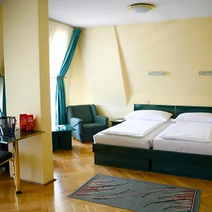 3* Otel Bara